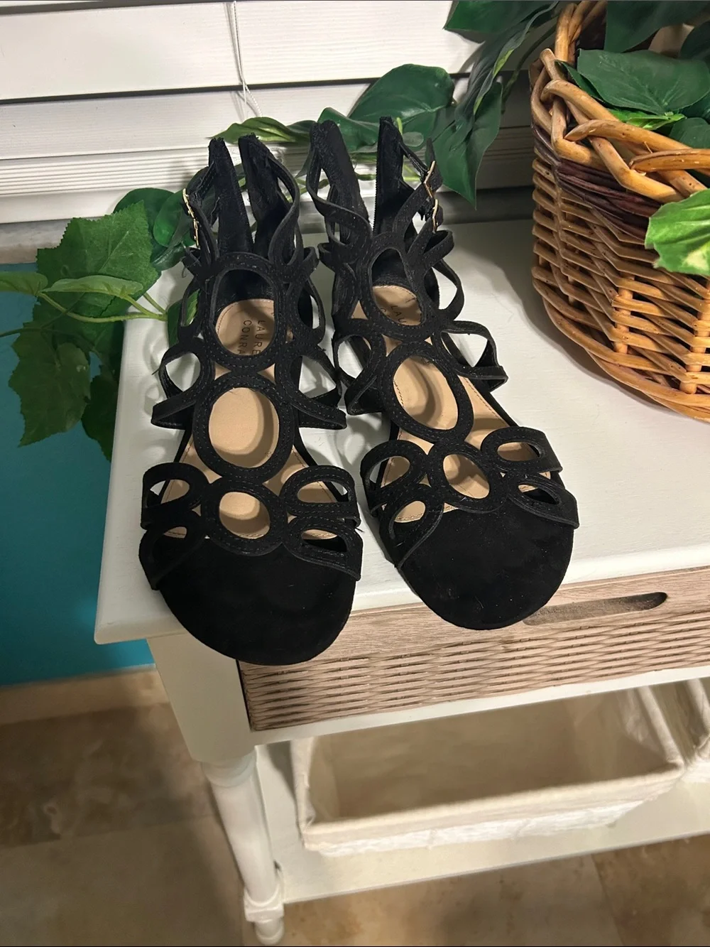 LC Lauren Conrad Black Suede Cutout Circle Heels